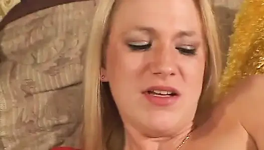 Evli kadınlar evde yalnız: evli kadın #72