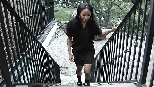 Büyük zenci yarağı ve büyük götlü zenci harika bir sikiş seansı yapıyor