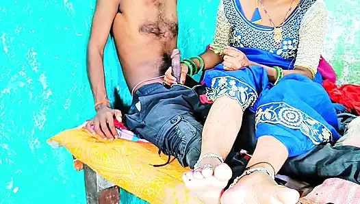 Yenge ko kayınbiraderi ne chod chod kar amcık se pani nikal diya