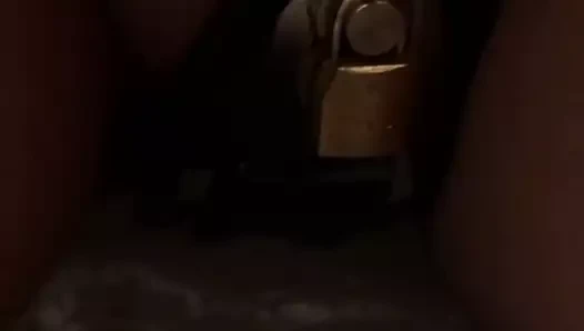 bekaret kemerine işemek