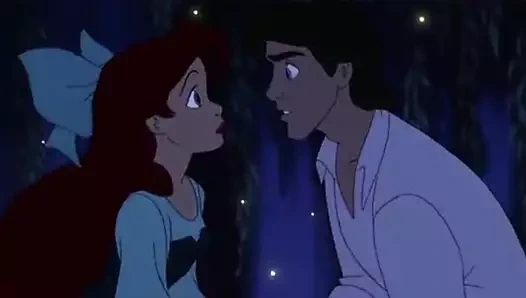Disney pornosu (parodi) - ariel bir teknede hızlı sakso - sansürsüz