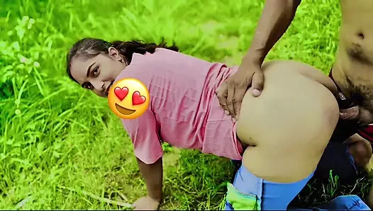 Hintli köylü kız sıkı amcık sikişi Hintçe vlog xxx video, ilk kez sıkı amcık sikişi xx vodeo ormanda seks vlog