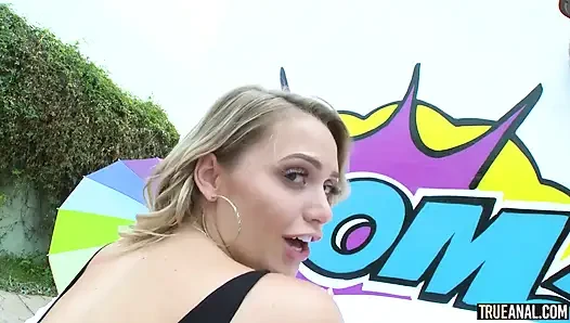 Gerçek anal - Mia Malkova'nın sulu balon tamamen açılıyor
