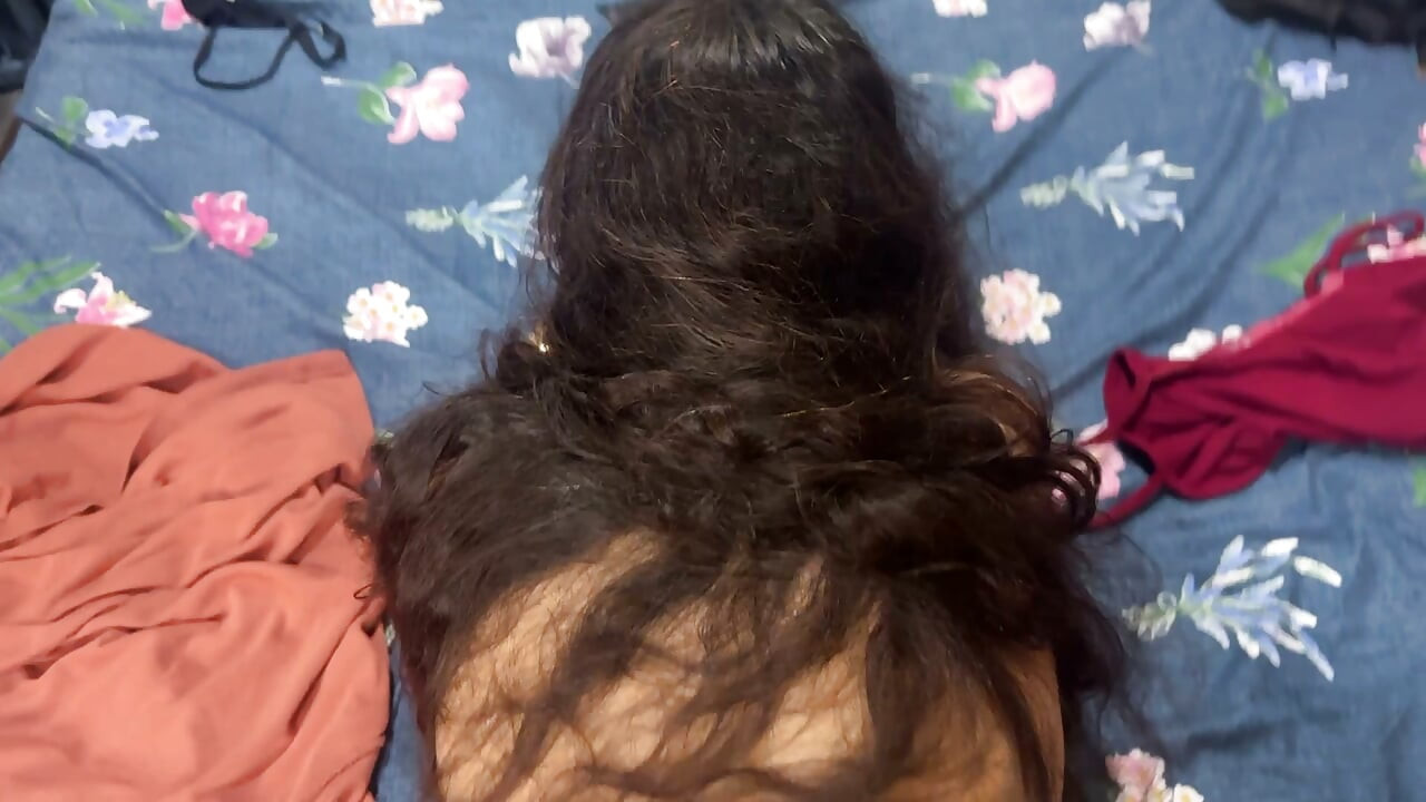 Okul arkadaşımın Superchat'te benimle şov yaptığı full seks videosu