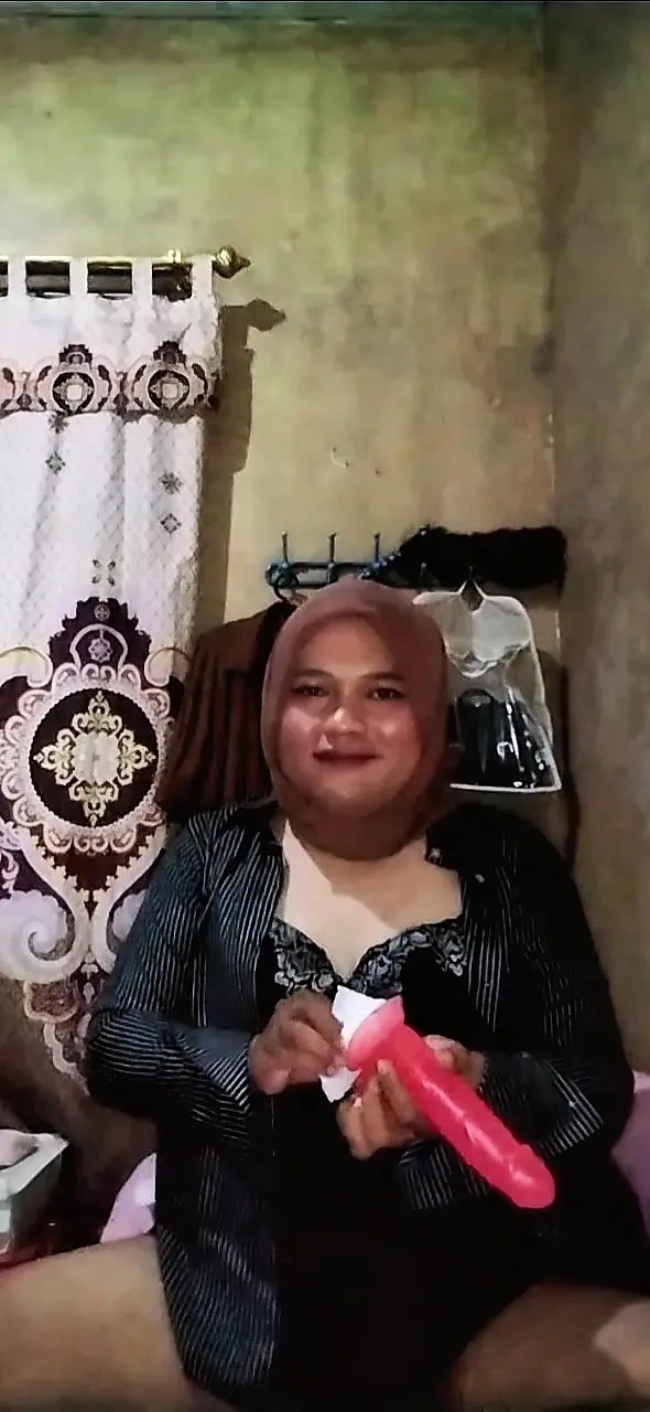 Tesettürlü tesettürlü kadın işe gitmeden önce azgın