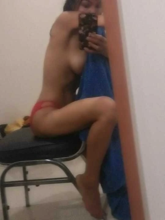 Asianfacelessgirl - seksi Asyalı büyük zenci biniyor