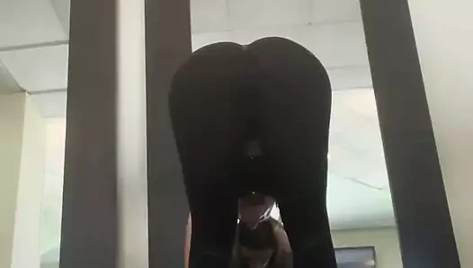 Spor salonunda Pazartesi motivasyonu