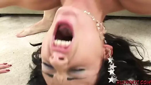 Amatör aimee star inanılmaz bir sikiş olduğunu iddia etti