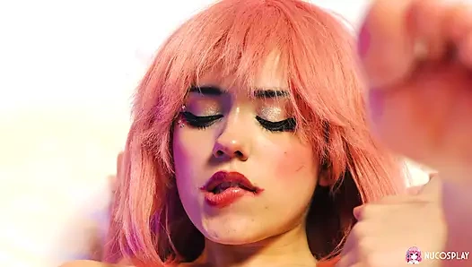 Sevimli seksi büyük memeli piliç Rihanna Black amında dildo kullanıyor.