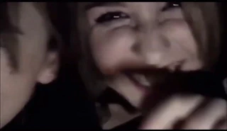 2 kardeşler emme horoz içinde sinema