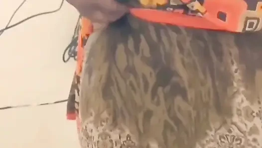 Hintli tamil iri güzel evli kadın Maya seks sonrası çıplak banyo yıkama ve yavaş sari giyinirken azdırıyor