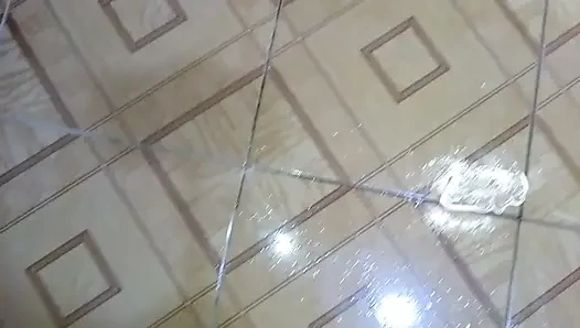 Çok ıslanmışım, daha fazla heyecana dayanamam, bu şehirdeki en büyük yarağa ihtiyacım var