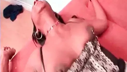 Iam deldi abanoz bebeğim ile KEDİ piercing