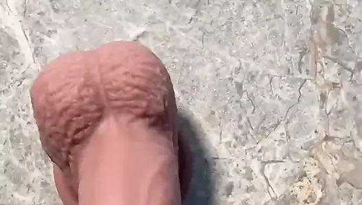 Minik kadın polis yapay penis seviyor