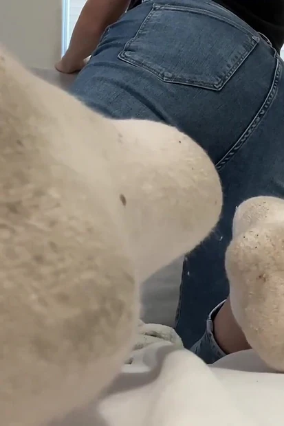 Тебе нужны мои вонючие носки