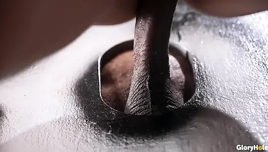 Gloryhole - Sera Ryder reçoit ce qu’elle veut au gloryhole
