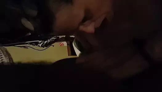 Karım benim sikimi emmeyi seviyor