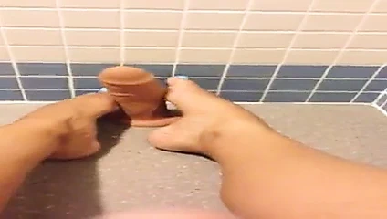 yüksek arch yapay penis footjob