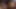 Esmer orta yaşlı seksi kadın hevesle okşuyor ve büyük yarak emiyor