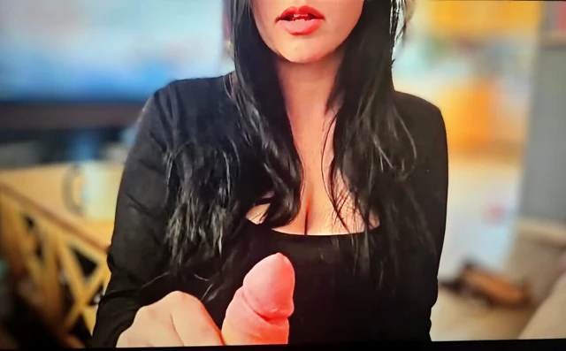 Karın sana yarağını emerken sürtük olmakla ilgili çılgın bir hikaye anlatıyor