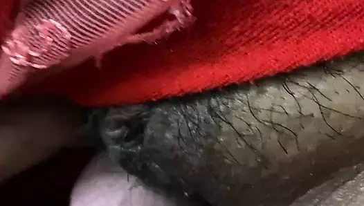 Hintli desi kız kırmızı külotlu erkek arkadaşıyla sikişiyor. Viral Mms Videosu