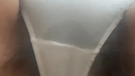 Üvey annenin ıslak külotu