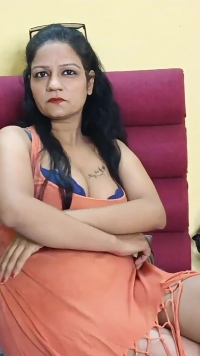 Сногсшибательный момент из подкаста "Nikku Verma без презерватива показывает разговоры"