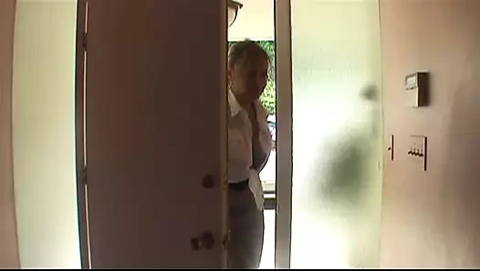 Bir kaltak sikimi yalıyor!