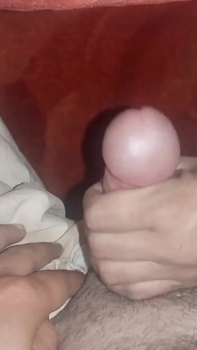 Kız arkadaşıma sarıldım. | Klip 1