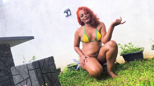 Bikinili deneme nilmini sheron xh normal
