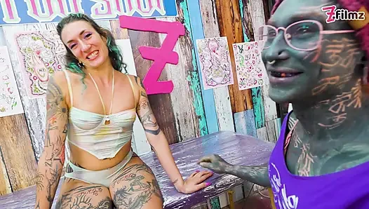 Alt kız dövme seansı sırasında anal sikiliyor - ıslak sakso ve fışkırtma