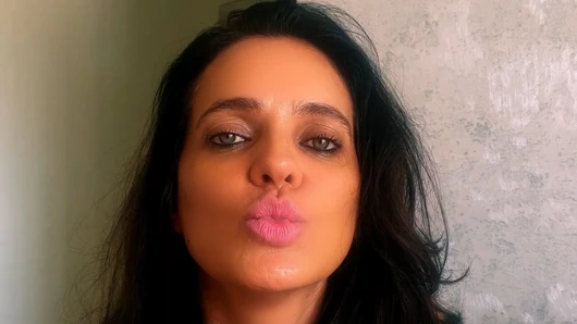 Ateşli götümün içinde sert bir yarak isteyerek uyandım