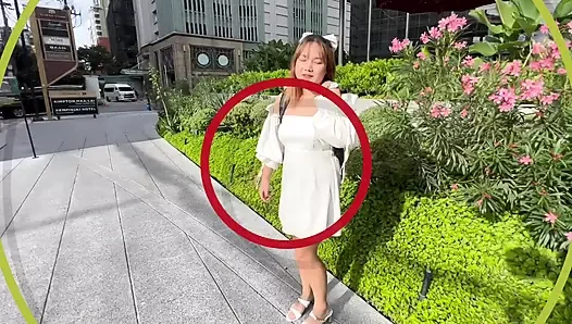 Johntronx - 2024518 - lily bölüm 3 - tombul Taylandlı genç kızı beyaz elbiseyle dölliyorum