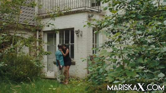 Mariskax mariska kocası tarafından bir bbc'ye teklif edildi