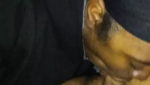 Tiffany bana harika bir kafa verir ve yük kırlangıçlar