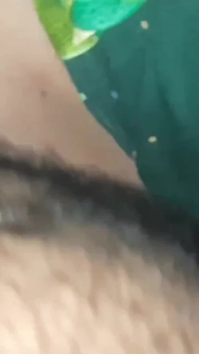 "Kocası evde değil, karısının ilk yabancısı" dan ikonik an