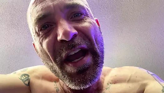 Baban seni balon gibi patlatacak