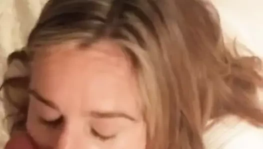 oral seks içinde deri pantolon