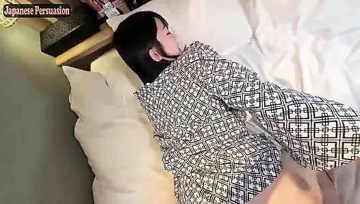 Son bölüm ortaya çıktı doğal siyah saçlı güzel derin ve samimi bir dölleme anı içinde son adımını atıyor