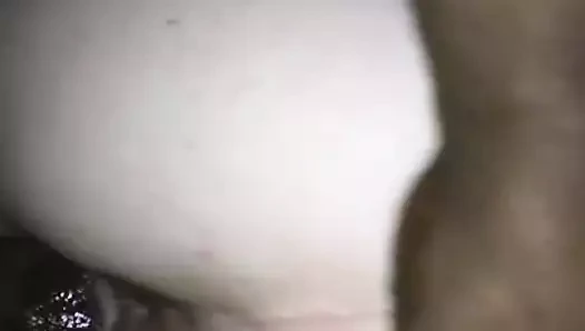 Parti kızı benim için dışarı çıkıyor