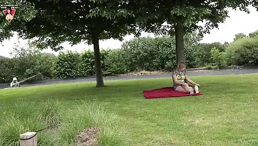Balıkçının arkadaşı, edepsiz yaşlı adam hayat gösterisi yapıyor