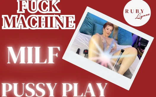 Sikiş makinesi - orta yaşlı seksi kadın amcık oyunu