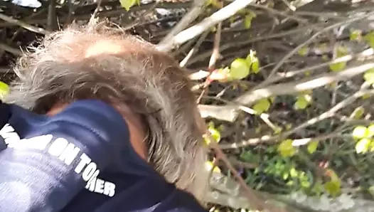 Büyükbabam ve ben baharı kutluyoruz.