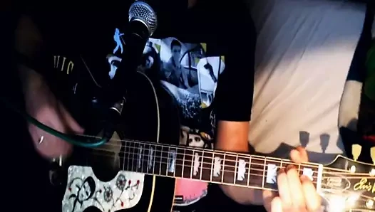 Her şey sarsıldı - elvis