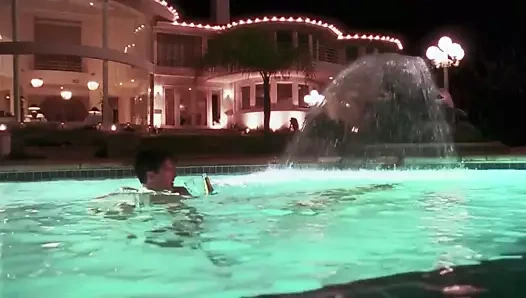 Elizabeth berkley şov kızları (1995)