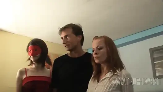 İki sıkı vaginle boş lanet eğlence
