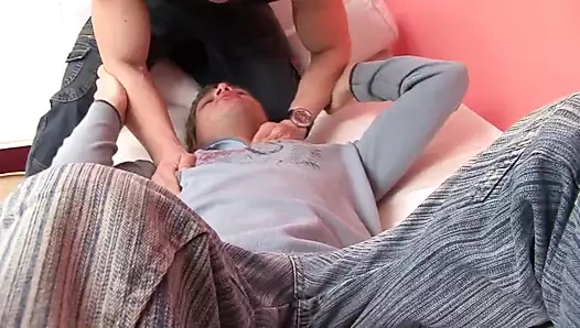 Erkekler güvenli seksi seviyor - bölüm 4