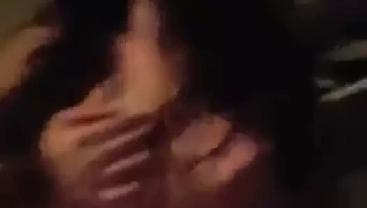 Branquinha rebolando gostoso