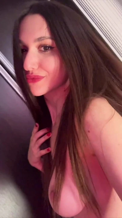 Güzel bir esmeri mi kaçırdın? Onu kaybetmemek için abone ol! ❤️