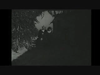 Kemerlerde iki bilinmeyen pin-up